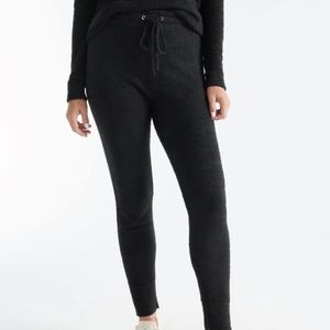 Knix Cozzy pants - black size M (brand new with tags)